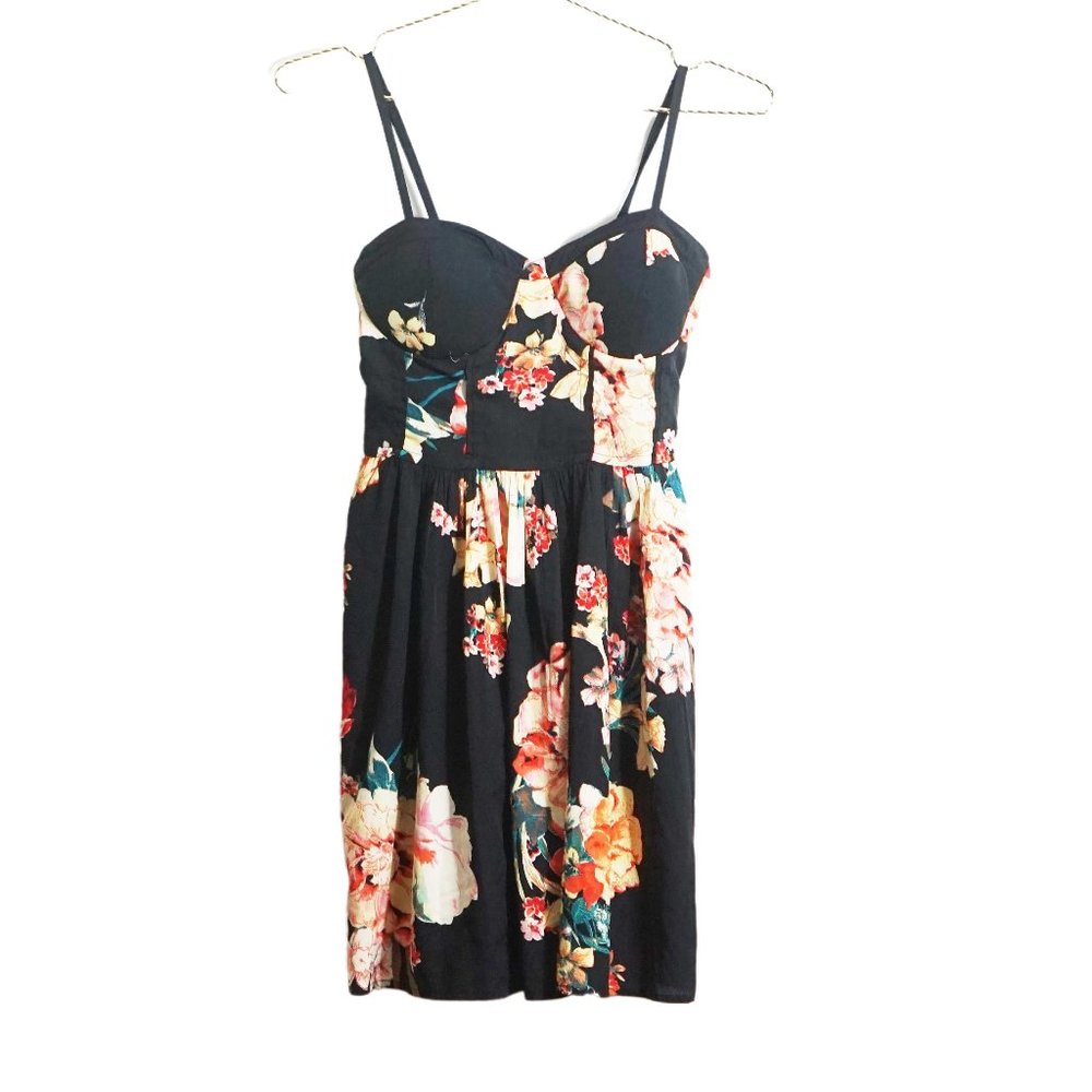 Band of Gypsies Spaghetti Strap Floral Mini Dress in Black XS